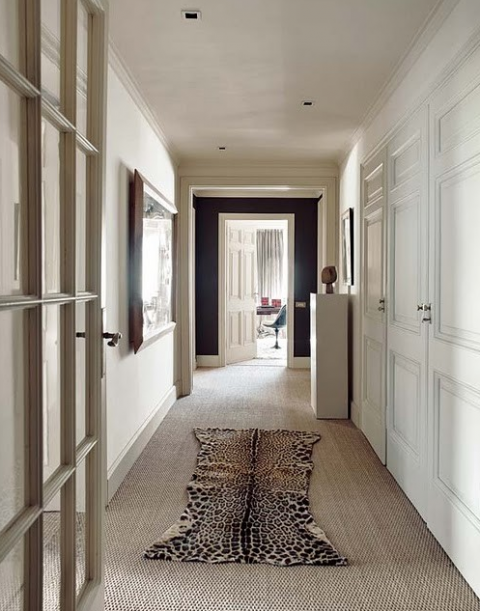 GRACIOUS HALLWAYS - Mark D. Sikes: Chic People, Glamorous Places ...